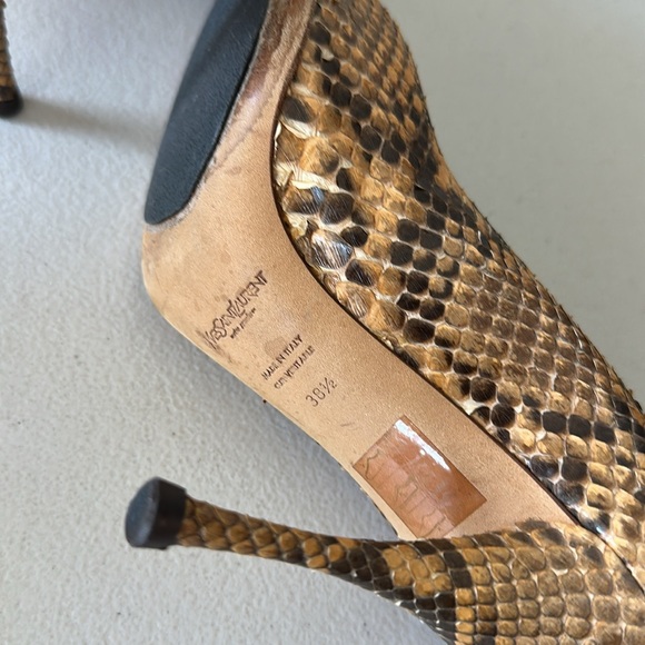 Saint Laurent Snakeskin Animal Print Pumps - Picture 3 of 11